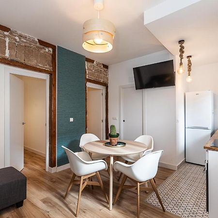 Bnbholder Friendly La Latina Apartment Мадрид Екстериор снимка