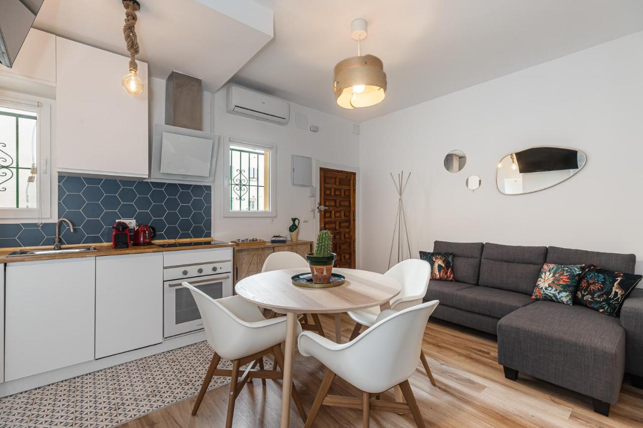 Bnbholder Friendly La Latina Apartment Мадрид Екстериор снимка
