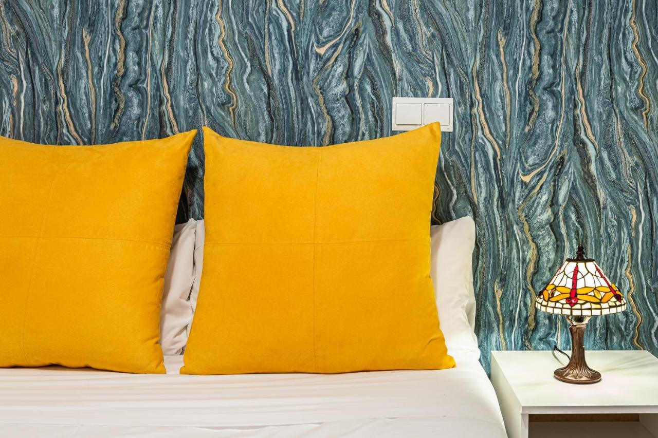 Bnbholder Friendly La Latina Apartment Мадрид Екстериор снимка